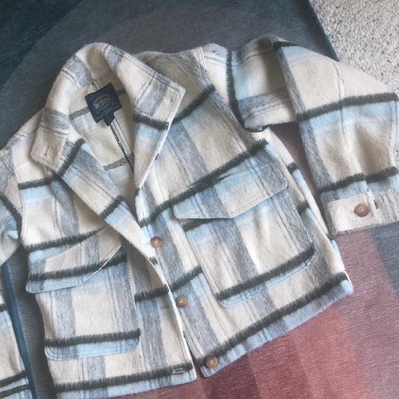 Cambridge Dry Goods Vintage Soft Fuzzy Lodge Jacket - Picture 7 of 13